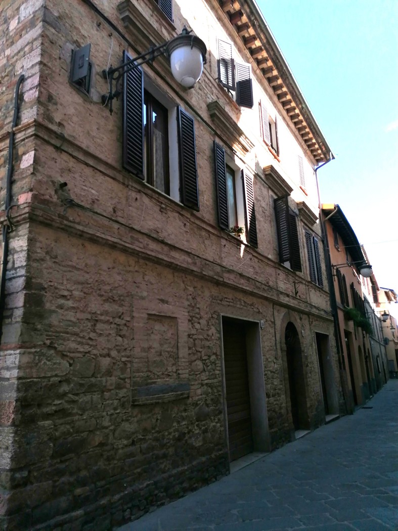 Stabile/Palazzo in vendita a Bevagna