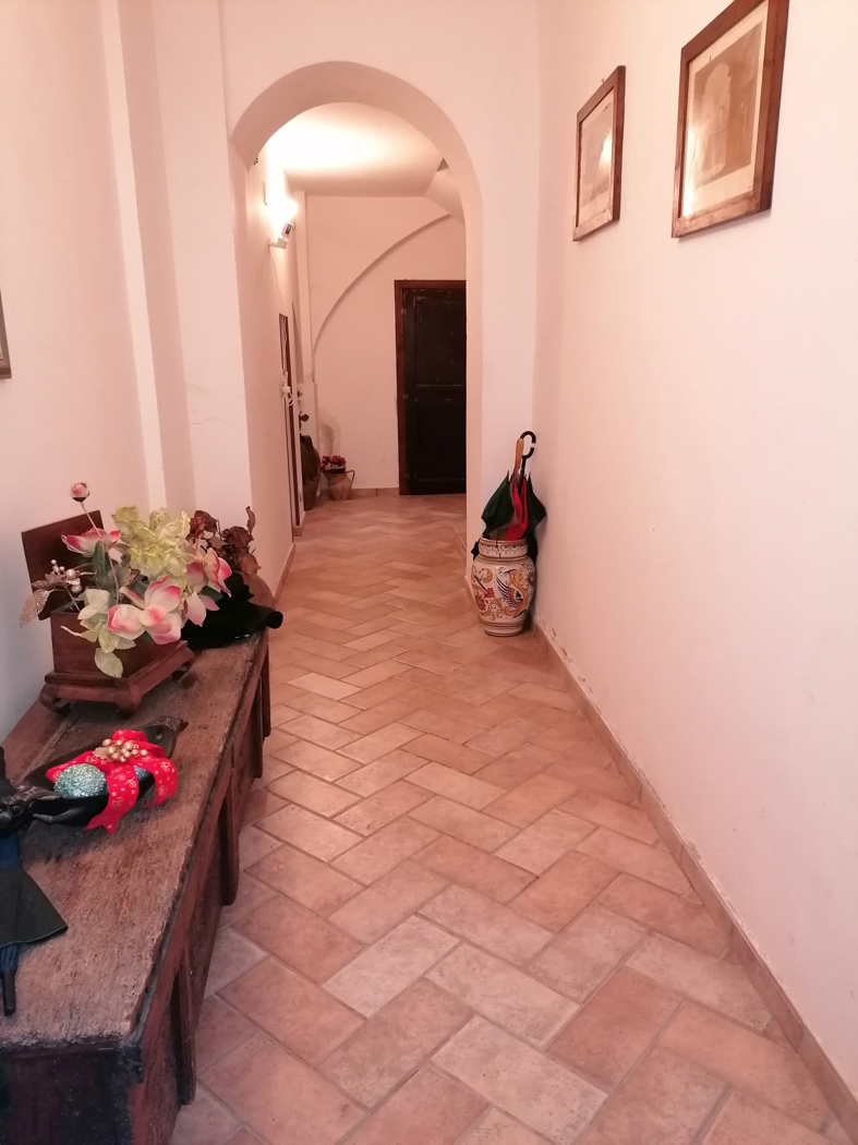 Stabile/Palazzo in vendita a Bevagna
