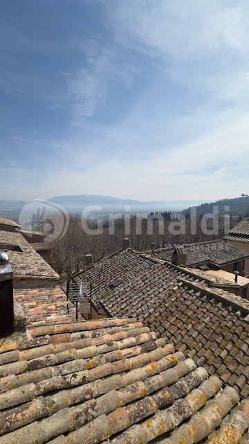 Quadrilocale arredato in affitto a Bettona
