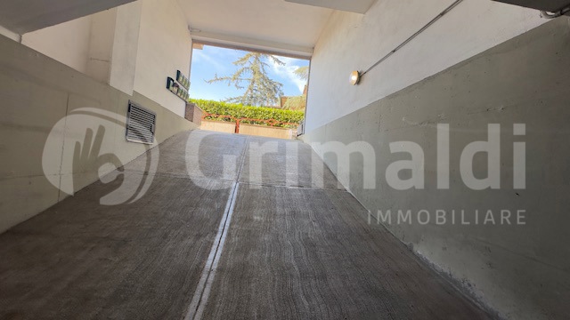 Box/Garage 18mq in vendita a Bastia Umbra
