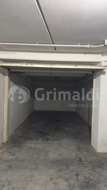 Box/Garage 18mq in vendita a Bastia Umbra