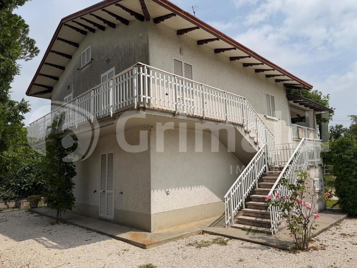 Casa indipendente in vendita a Perugia