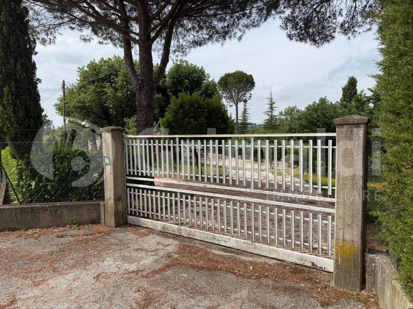 Casa indipendente in vendita a Perugia