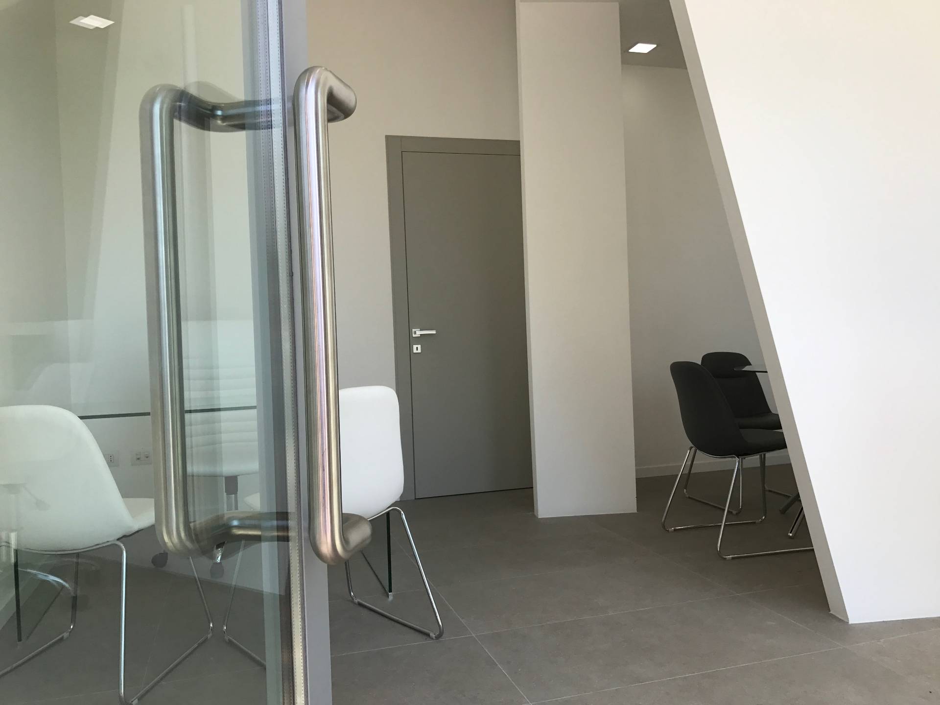 Locale commerciale in affitto a Treviso, Fuori Mura