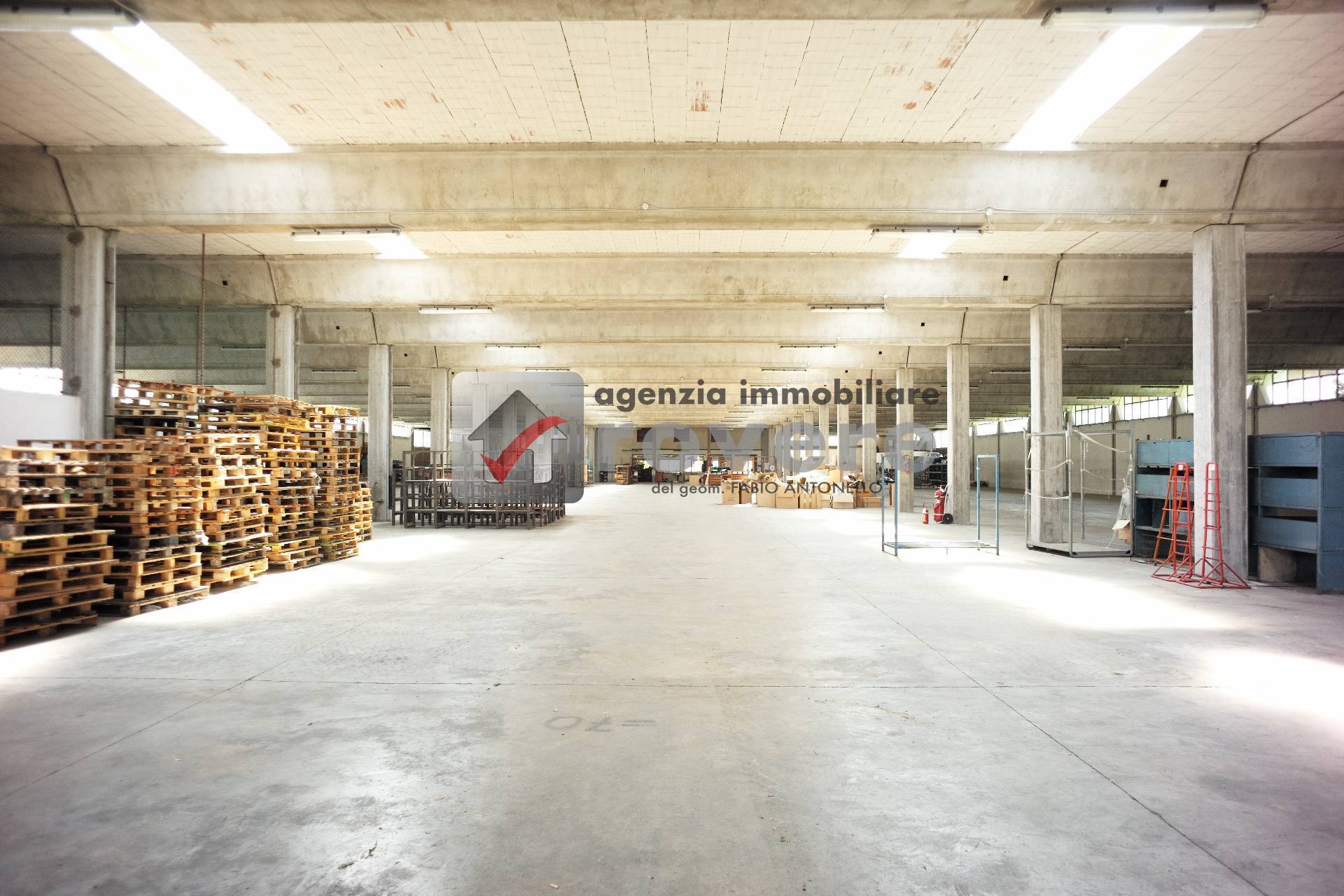 Locale commerciale in vendita a Treviso