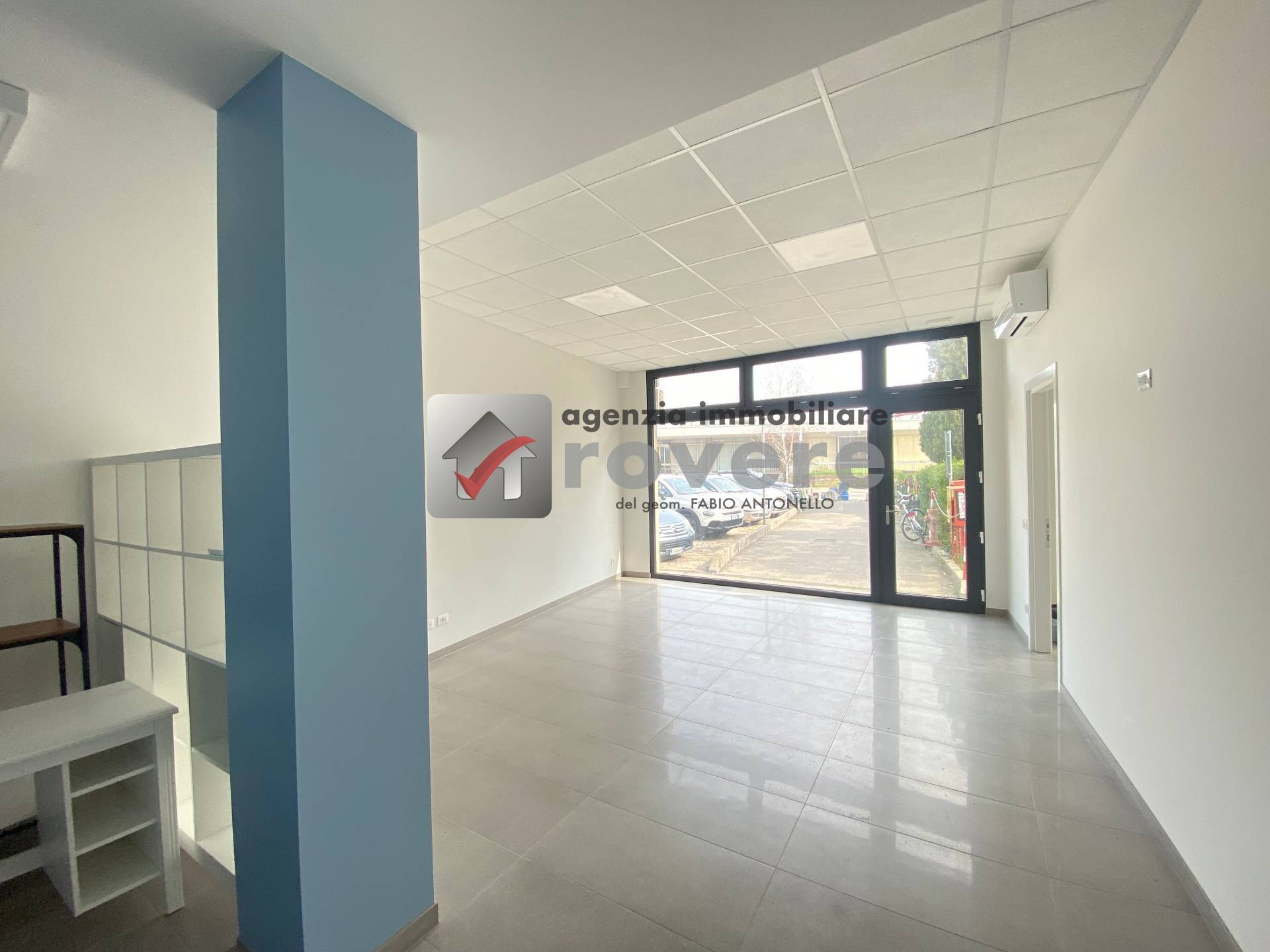 Locale commerciale in affitto a Treviso, Fuori Mura