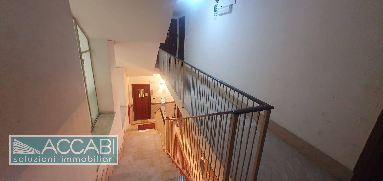 Studio/Ufficio in affitto a Palermo, Zisa