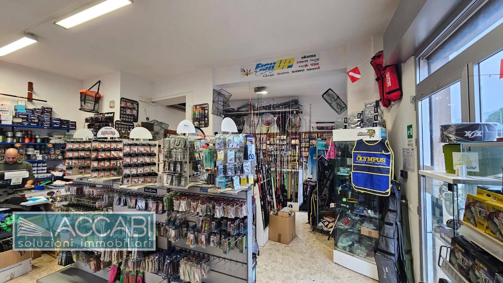 Locale commerciale in vendita a Palermo, Sampolo