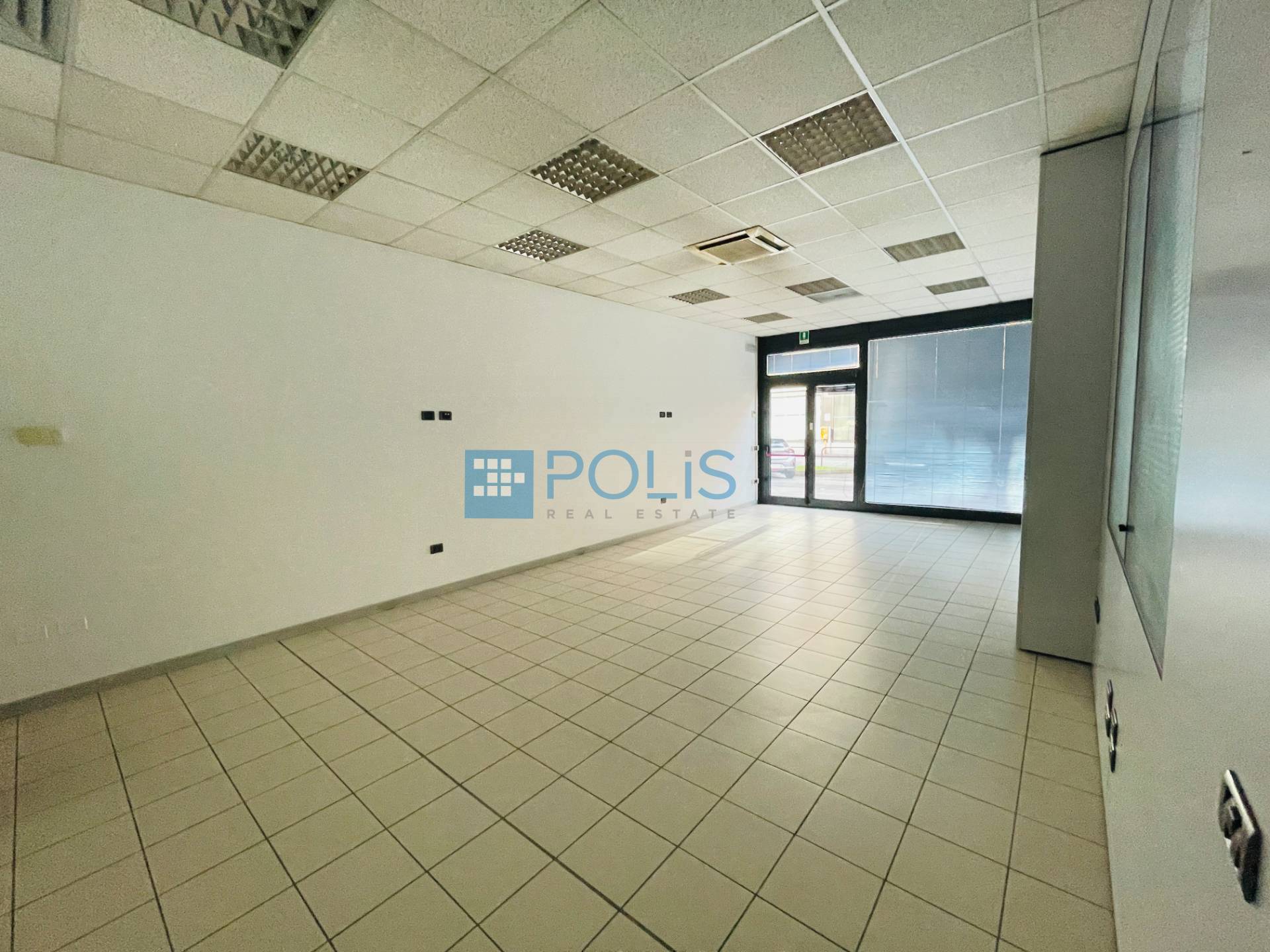 Negozio in vendita a Padova, PADOVA UNO