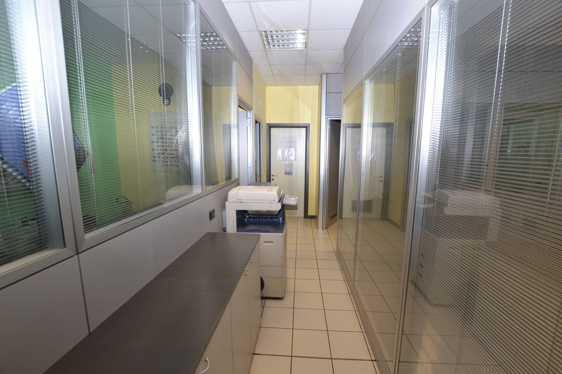 Negozio in affitto a Padova, PADOVA UNO