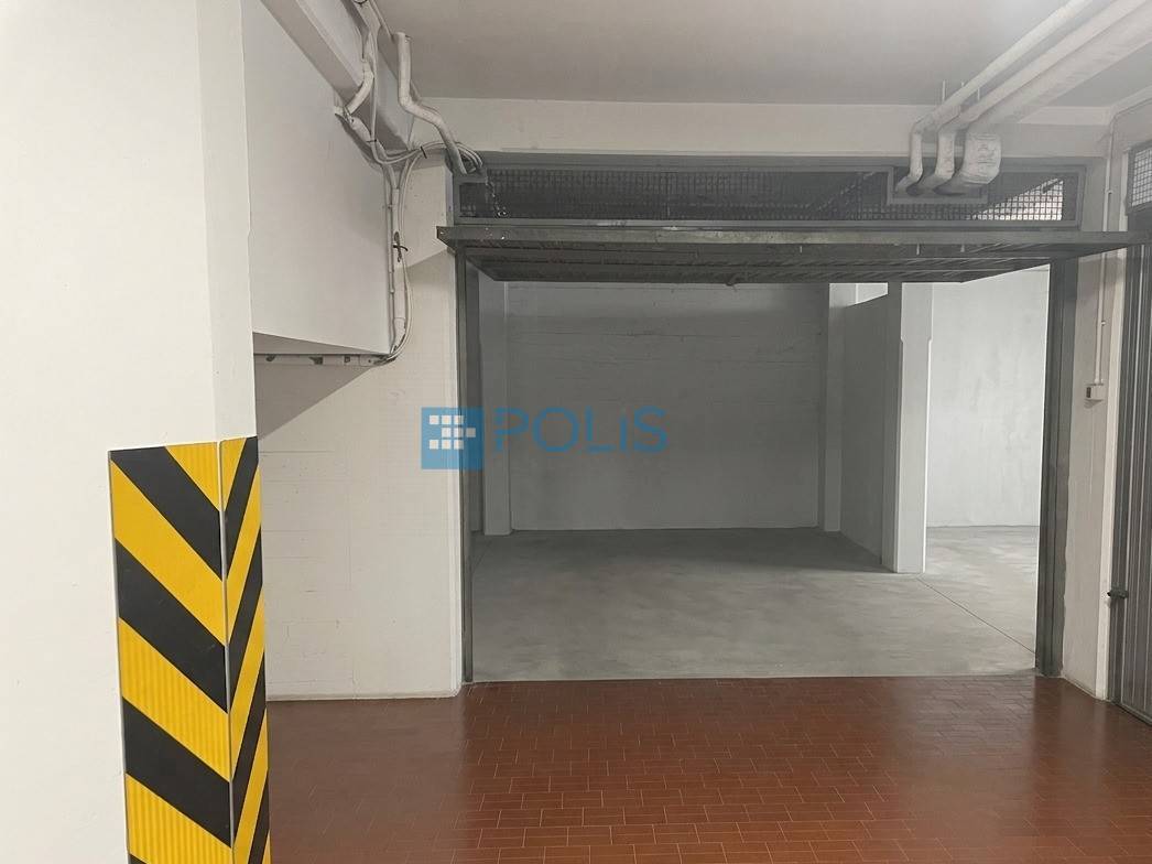 Box o garage in vendita a Venezia, Mestre
