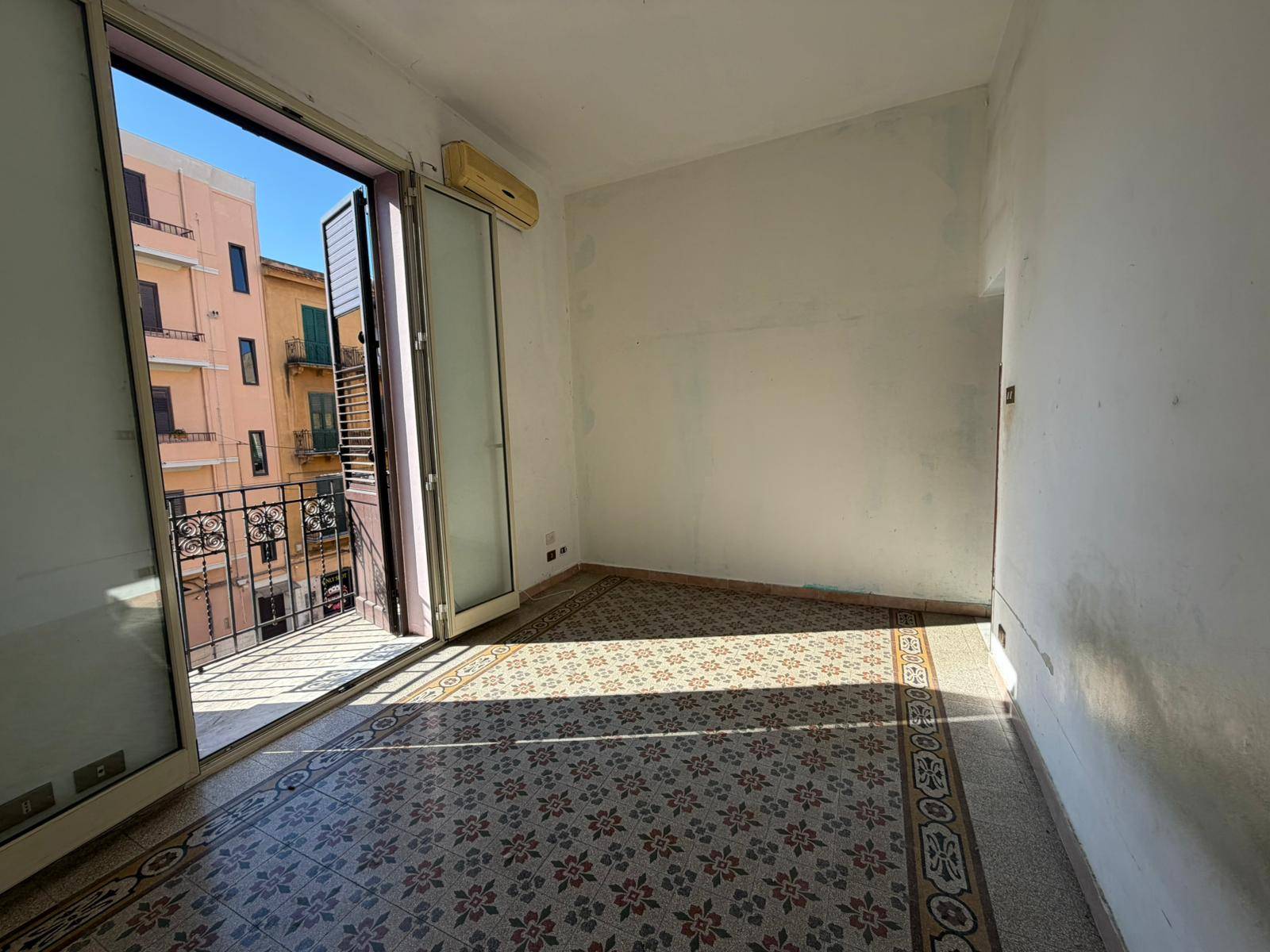 Appartamento in vendita a Palermo, Corso Tukory