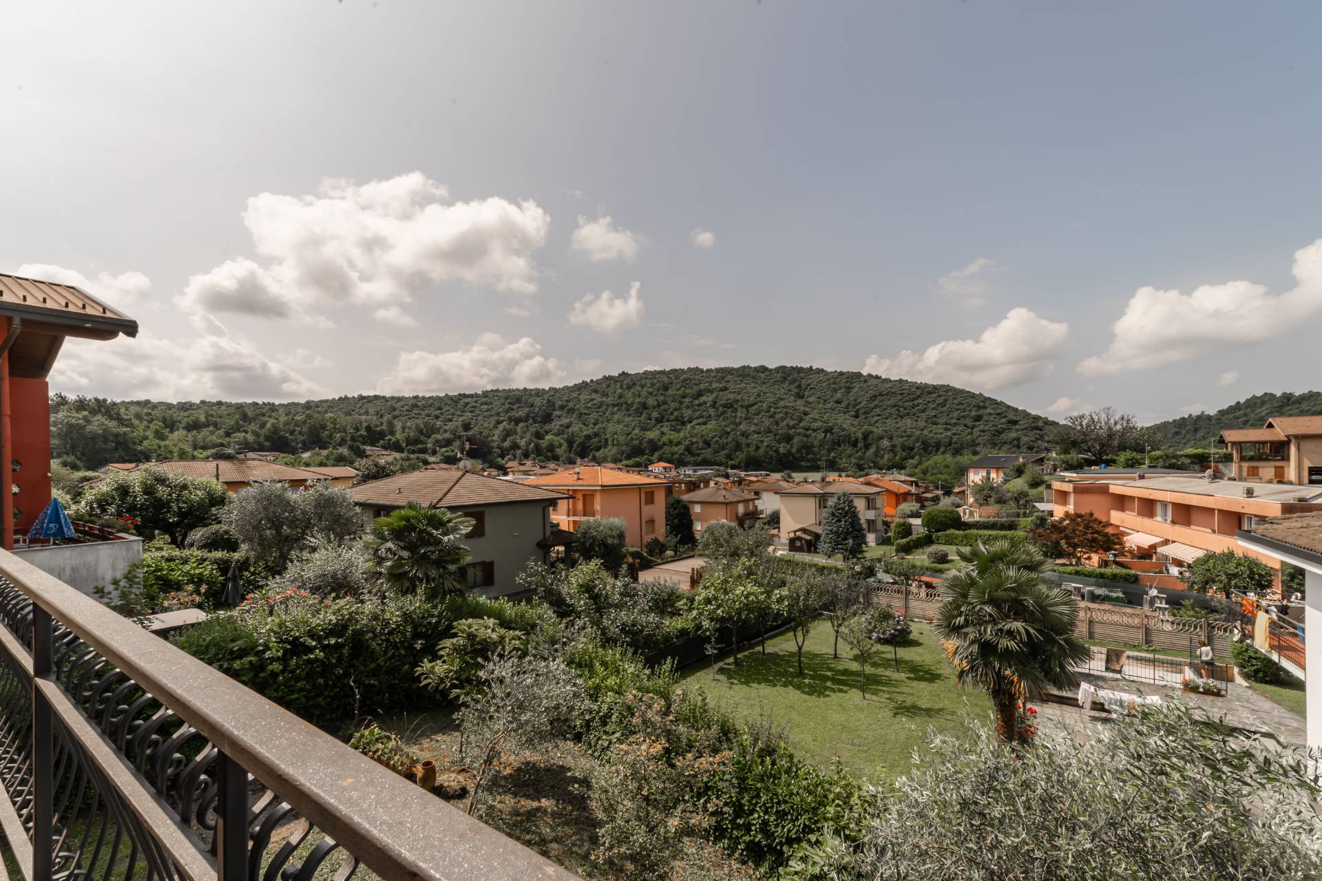 Villa in vendita a Lipomo