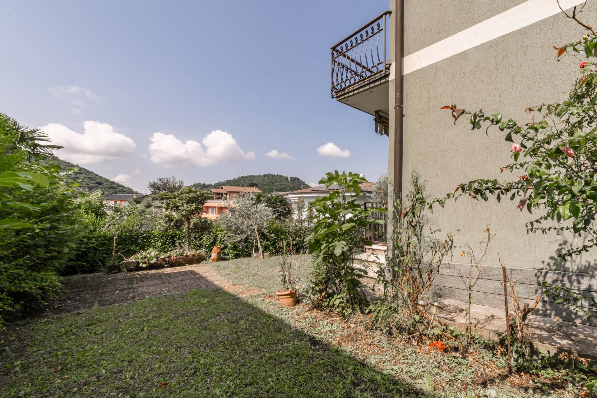 Villa in vendita a Lipomo