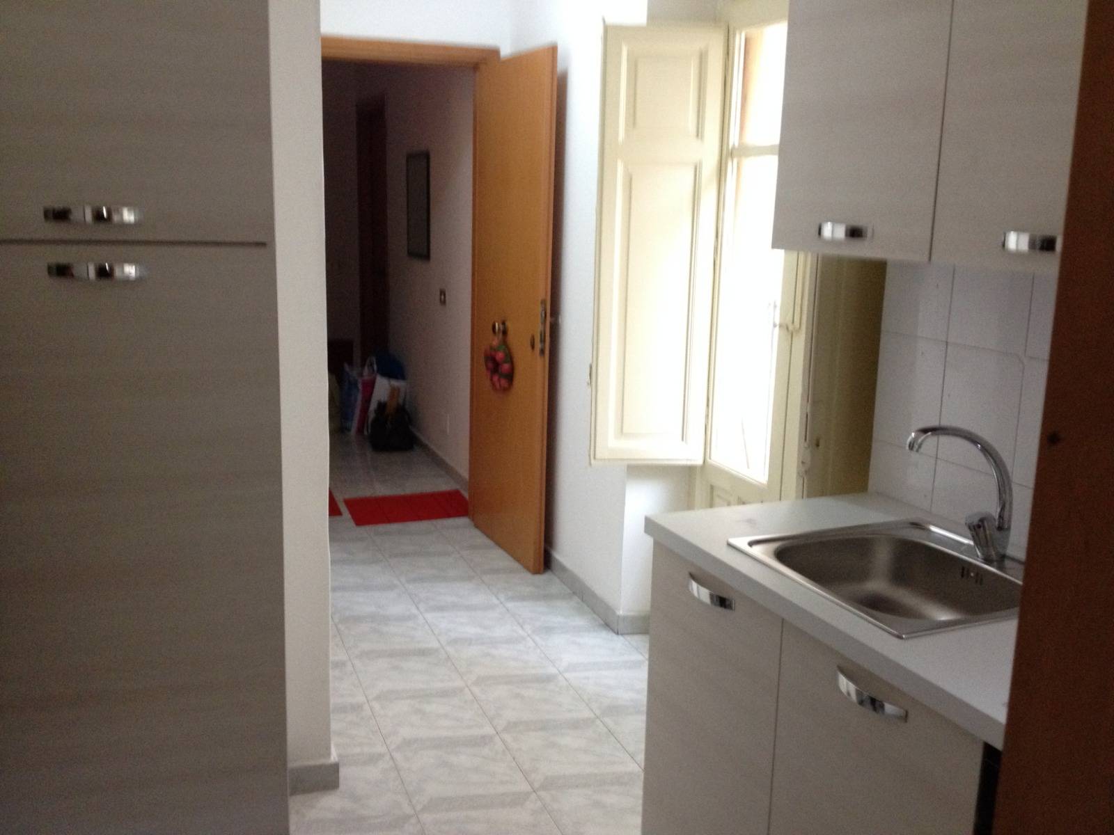 Locami Smart House bivani arredato in affitto a Palermo, Corso Tukory