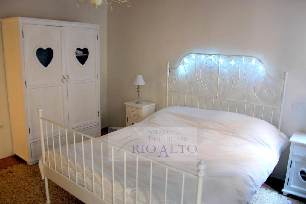 Appartamento in vendita a Venezia, San Polo