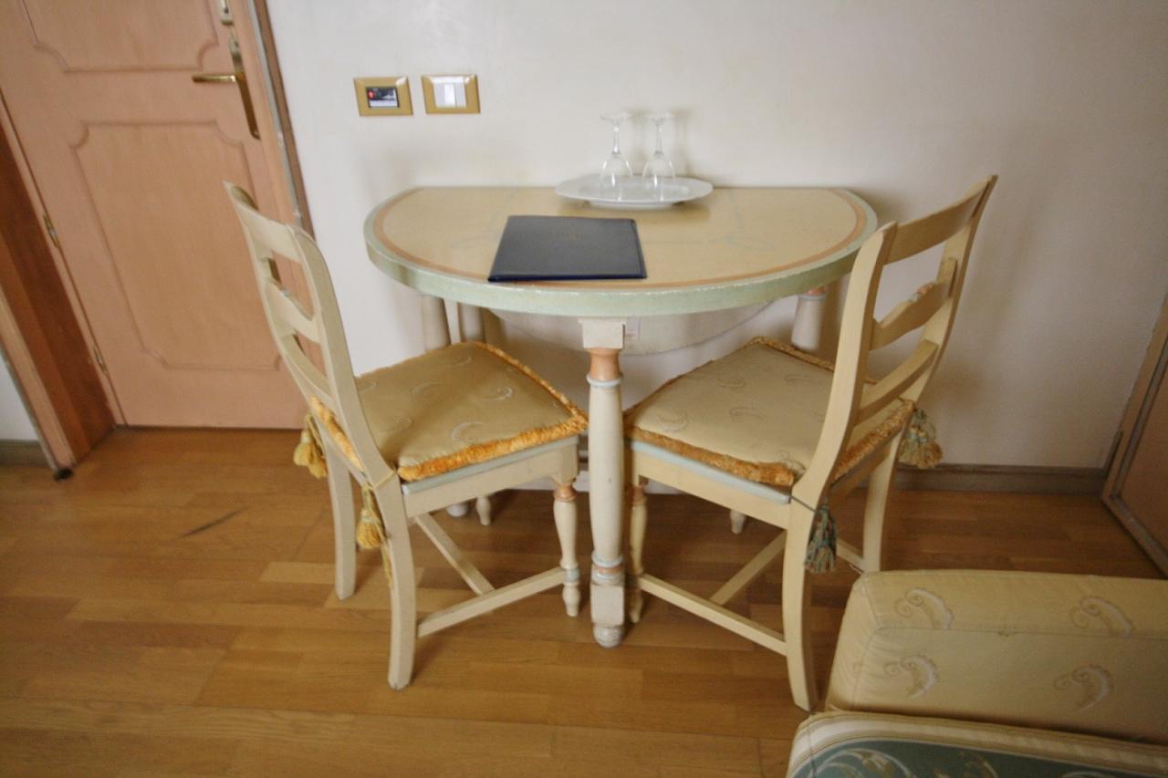 Bi-Locale in vendita a Venezia, Lido di Venezia