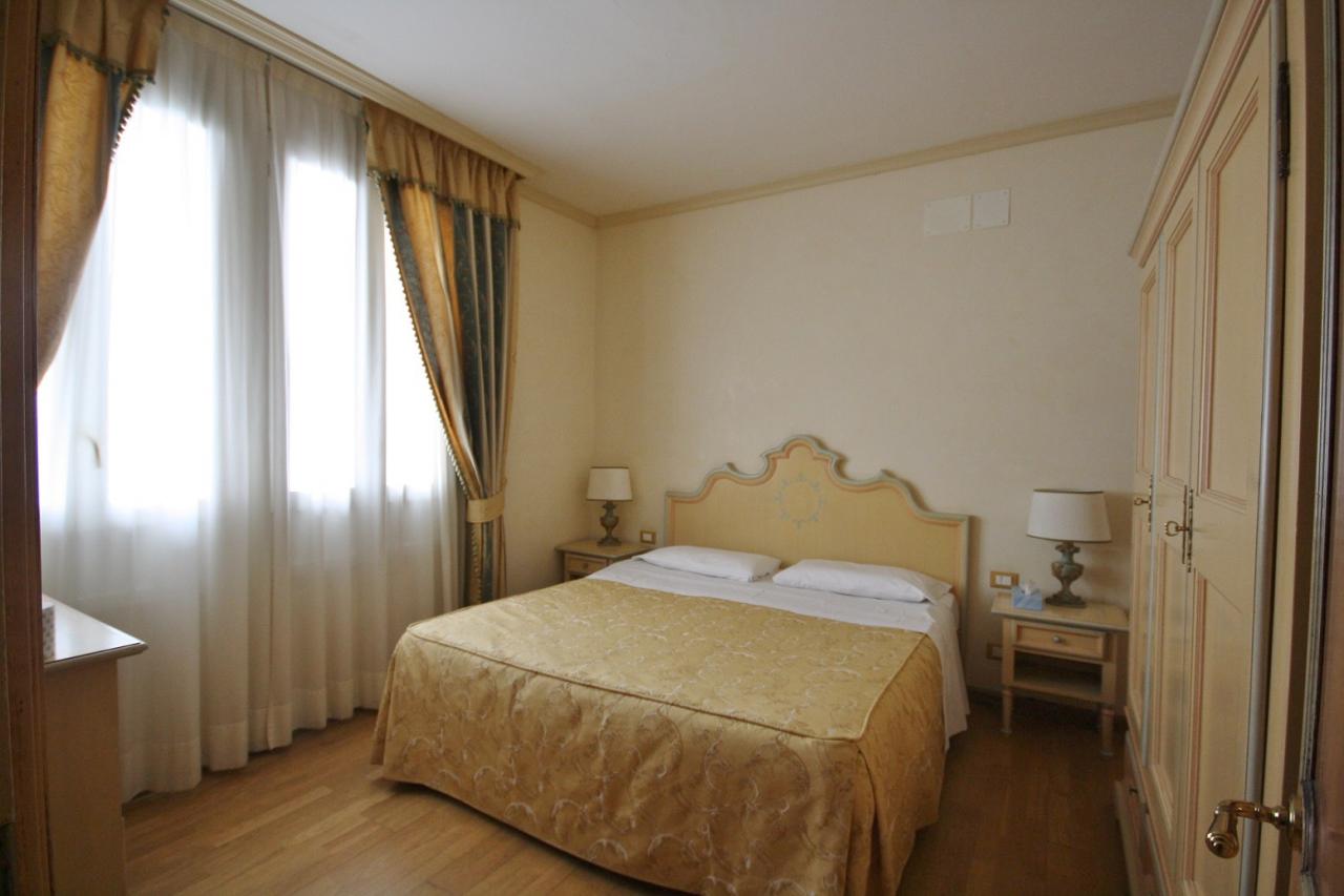 Bi-Locale in vendita a Venezia, Lido di Venezia