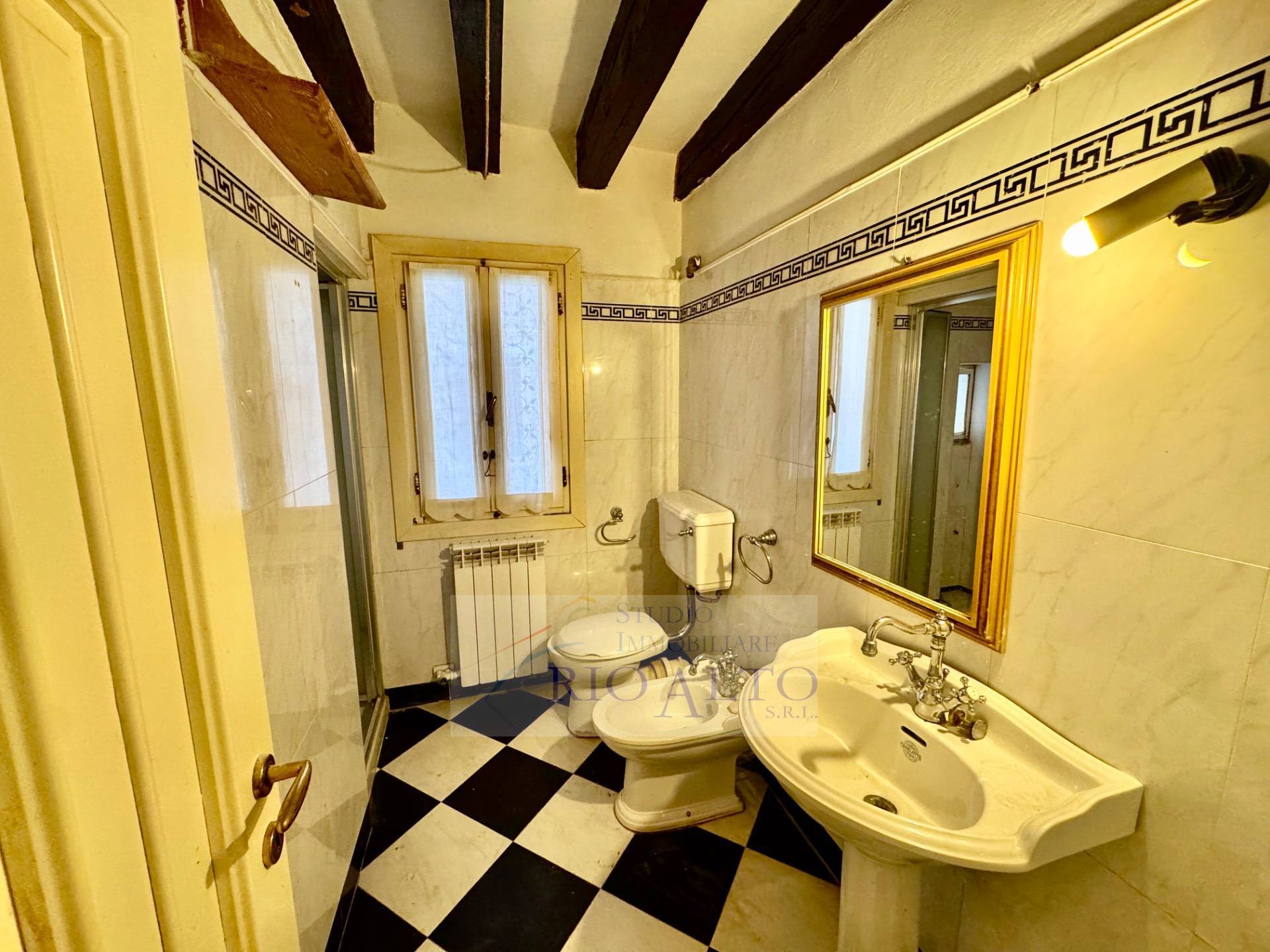 Appartamento in vendita a Venezia, Castello