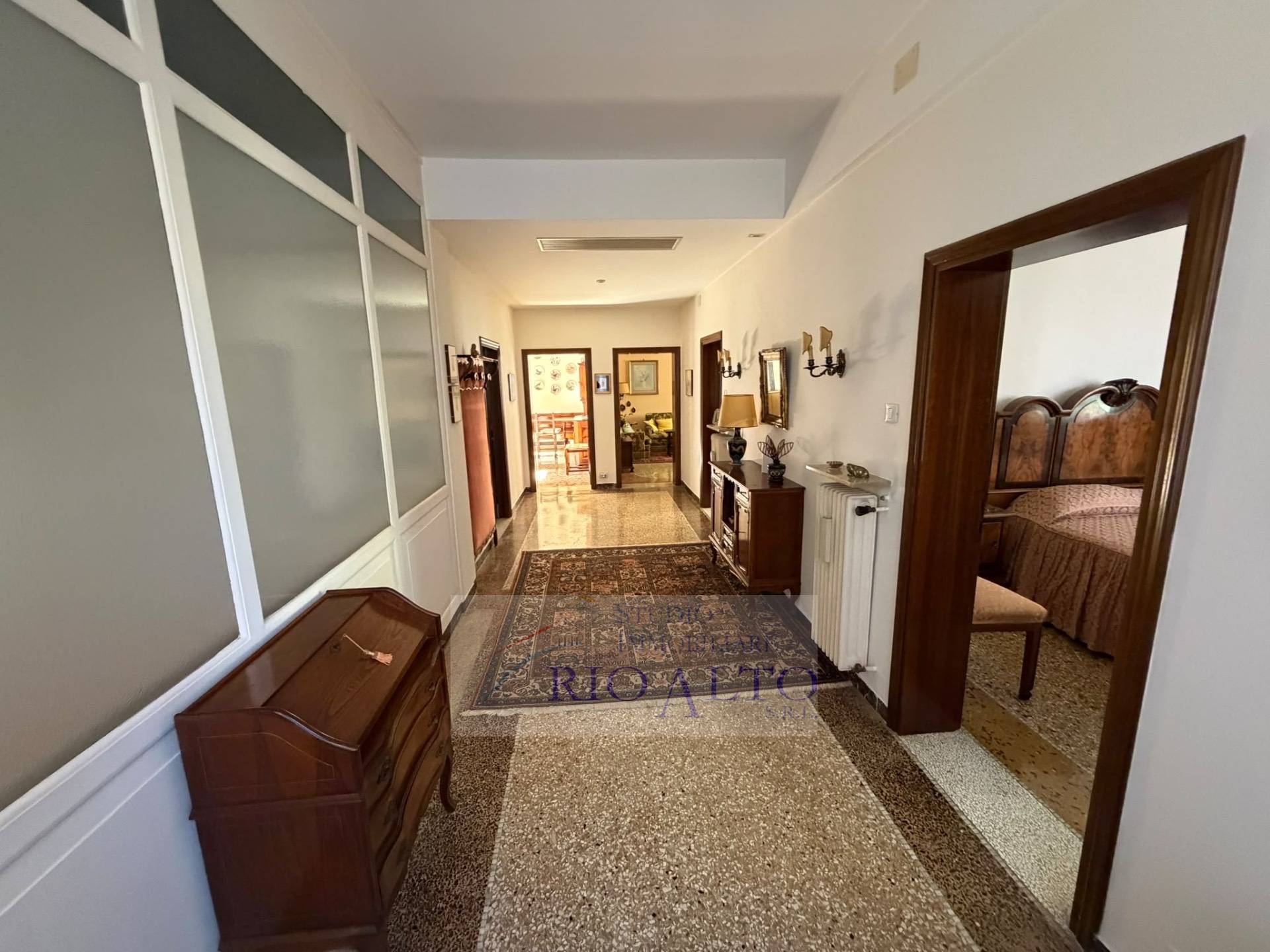 Appartamento in vendita a Venezia, S. Elena