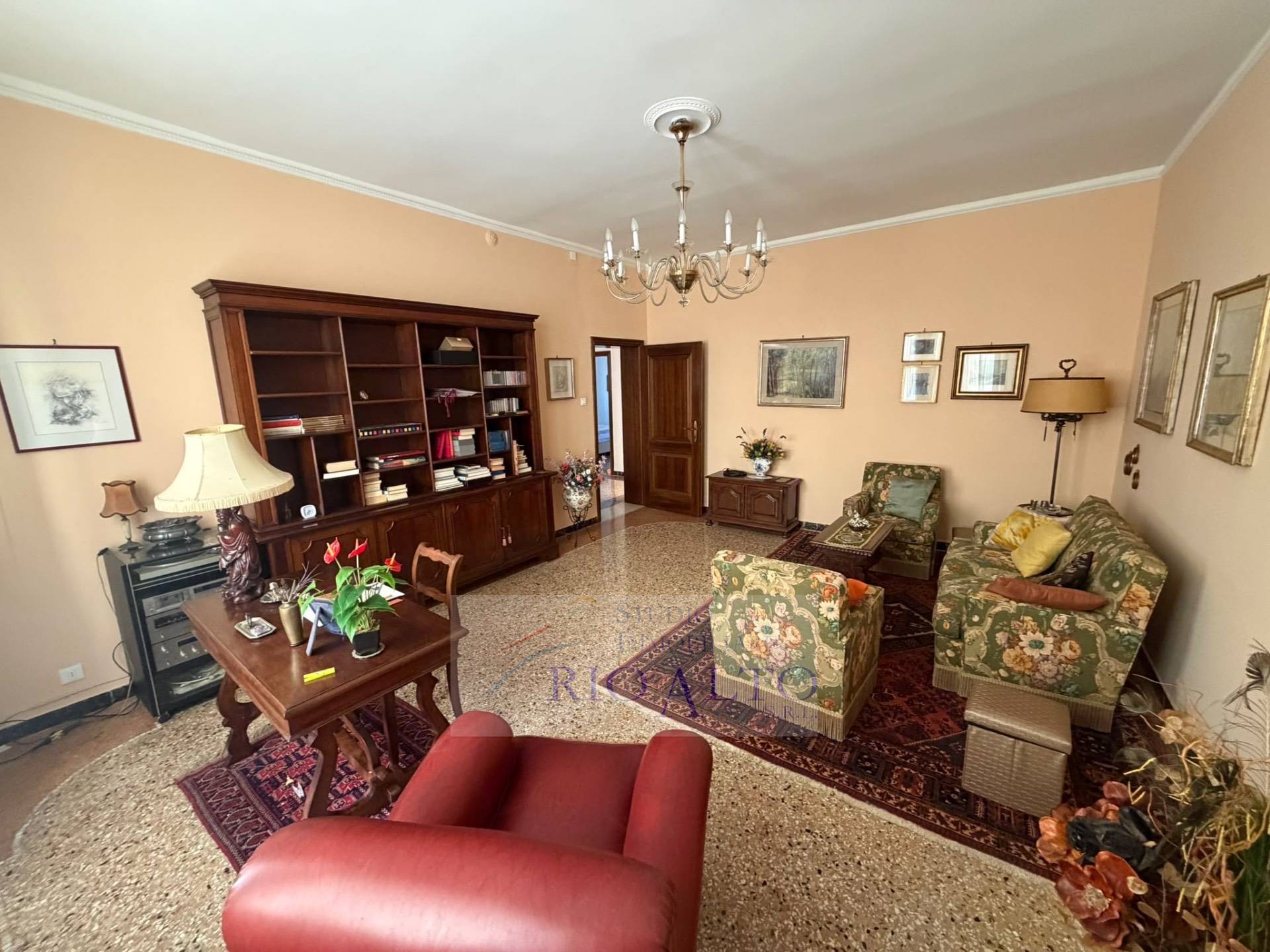 Appartamento in vendita a Venezia, S. Elena