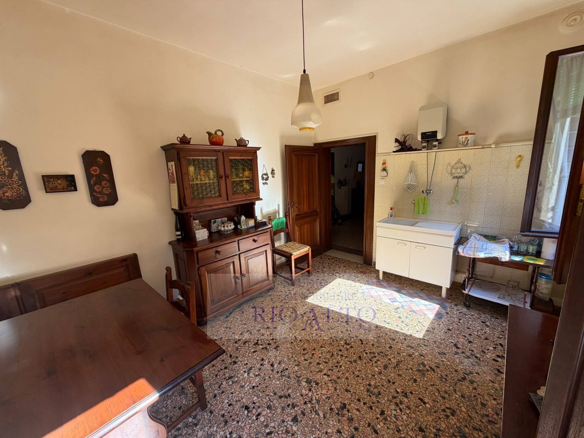 Appartamento in vendita a Venezia, S. Elena