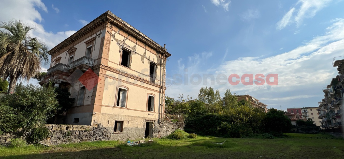 Villa con giardino a Portici