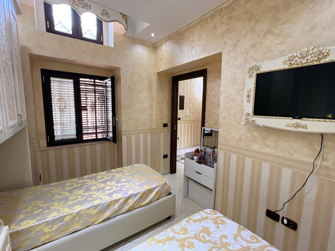 Bilocale ristrutturato a Torre del Greco