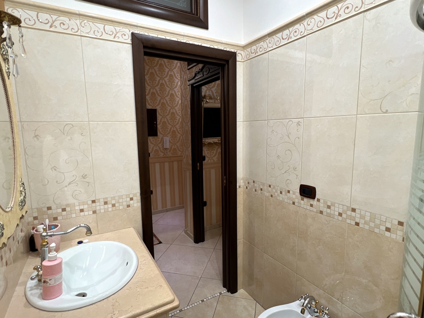 Bilocale ristrutturato a Torre del Greco