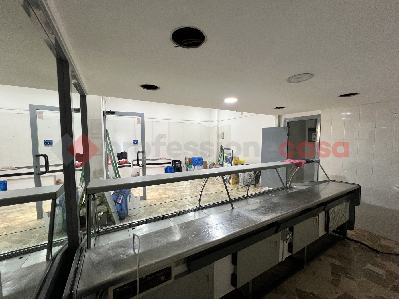 Negozio in affitto a San Giorgio a Cremano