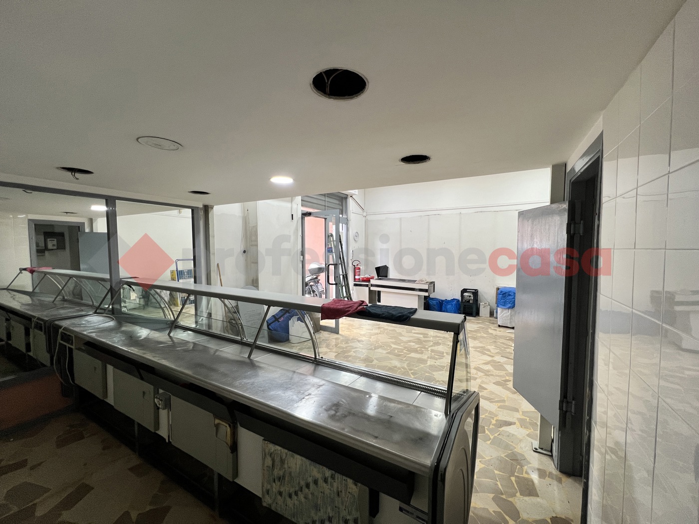 Negozio in affitto a San Giorgio a Cremano