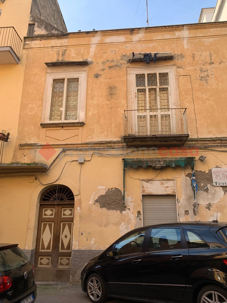 Stabile/Palazzo in vendita a Torre del Greco