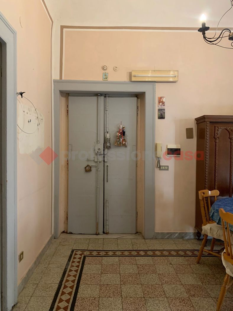 Stabile/Palazzo in vendita a Torre del Greco