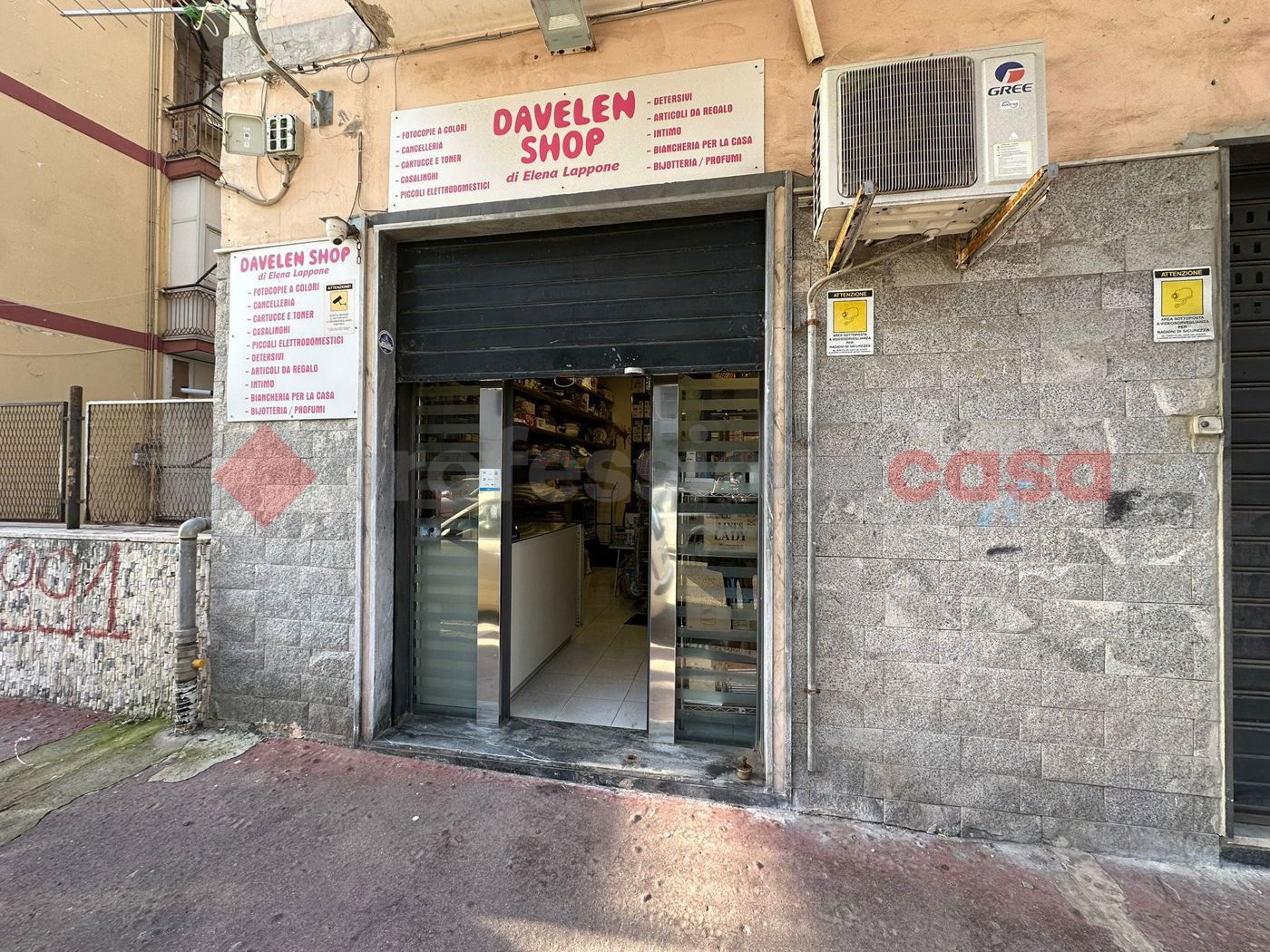 Negozio in affitto a Portici