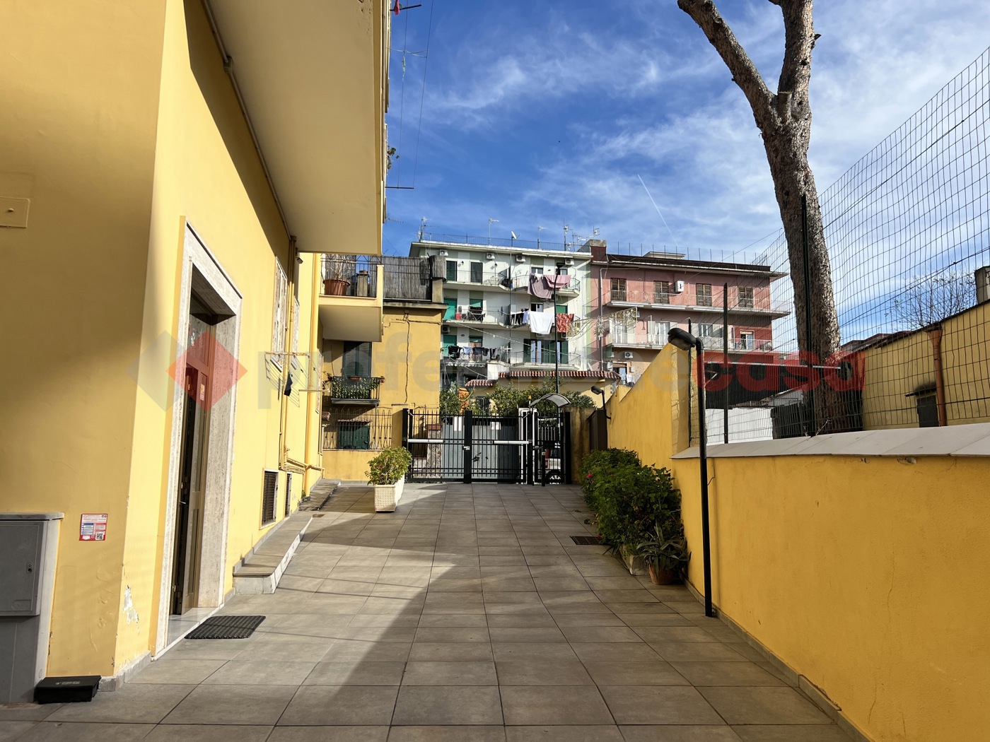 Magazzino in affitto a Portici