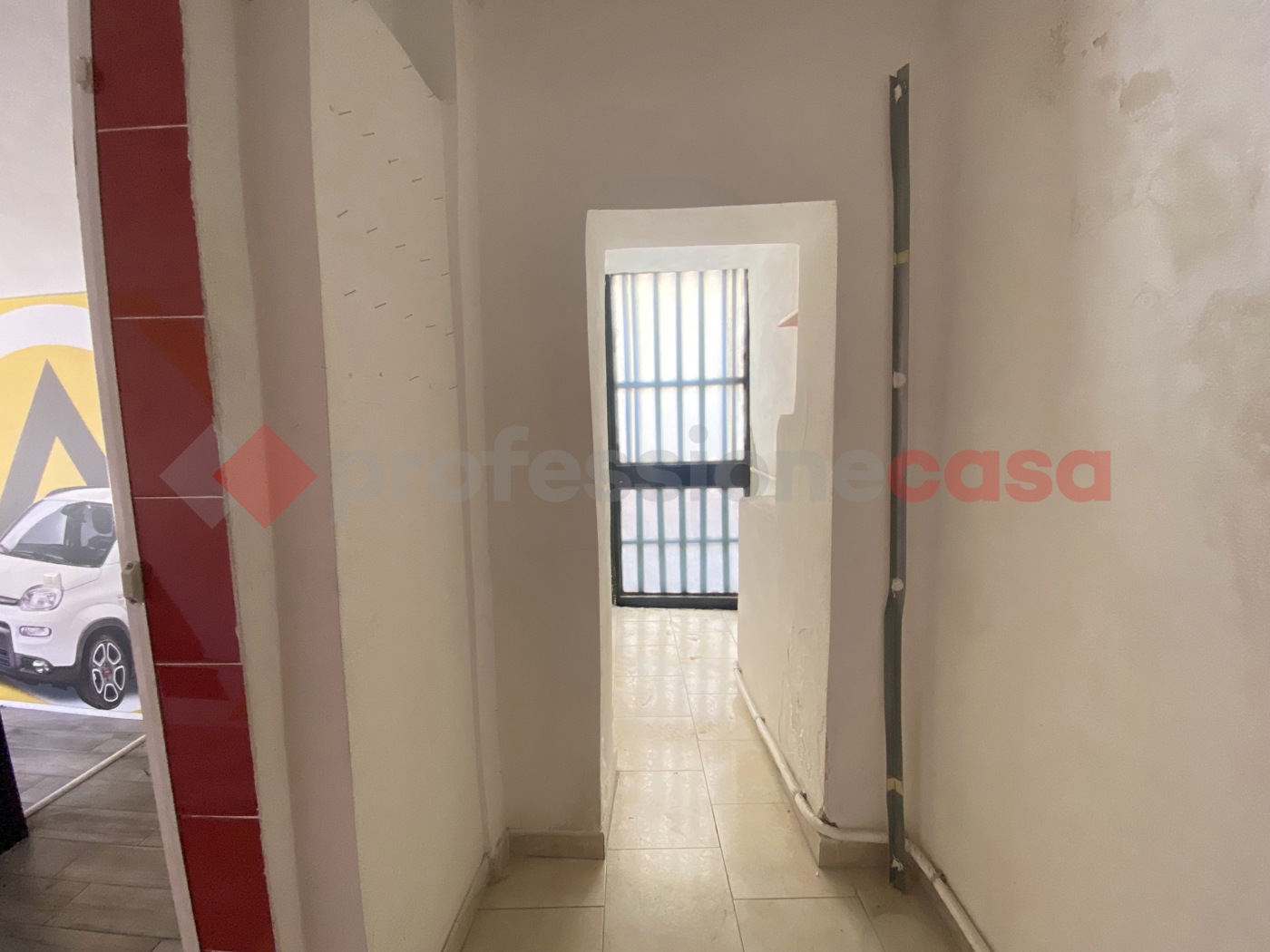 Negozio in affitto a Portici