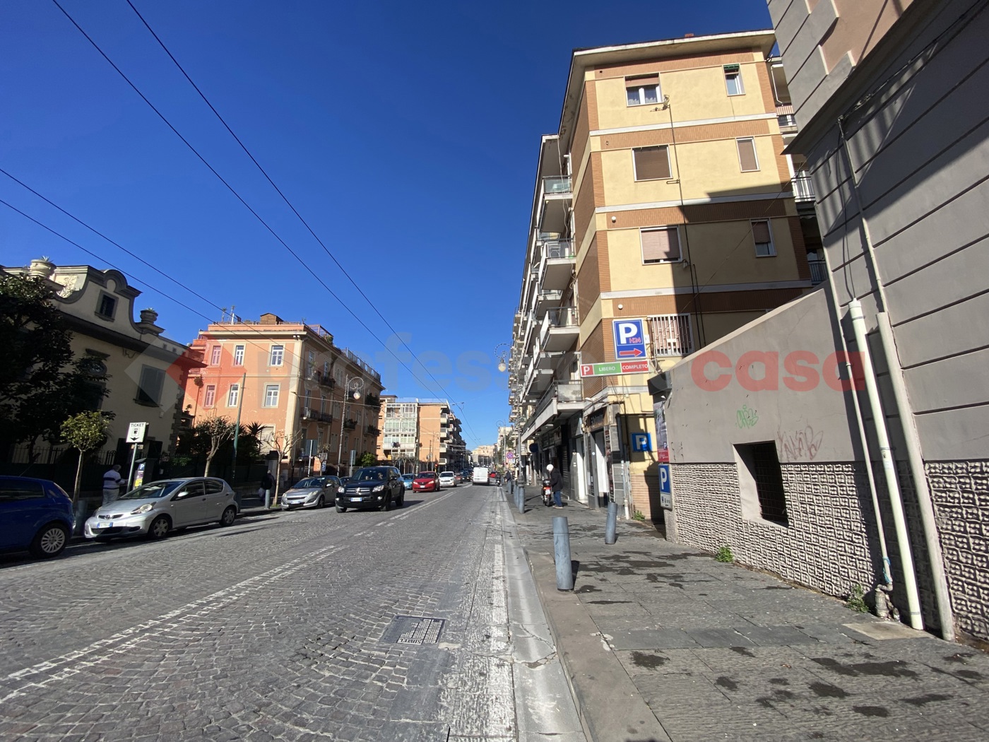 Negozio in affitto a Portici