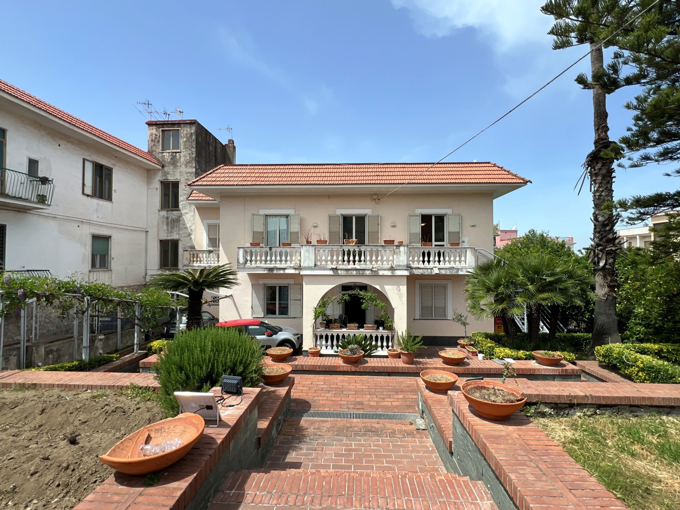 Villa Bifamiliare con giardino a Portici