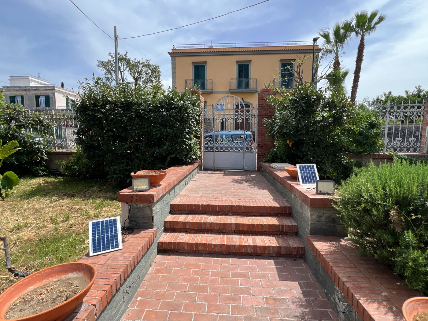 Villa Bifamiliare con giardino a Portici