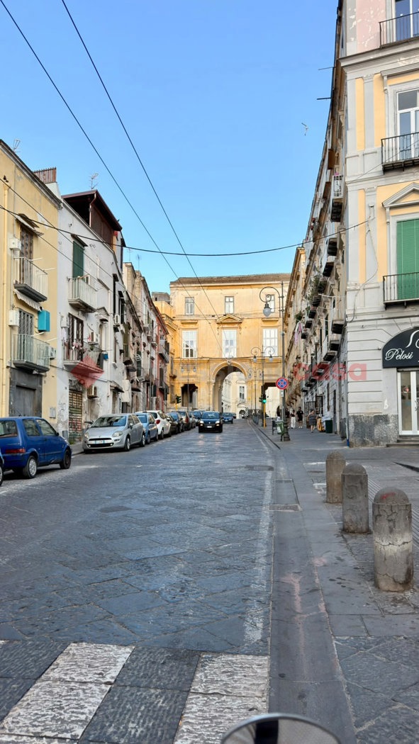 Magazzino in vendita a Portici
