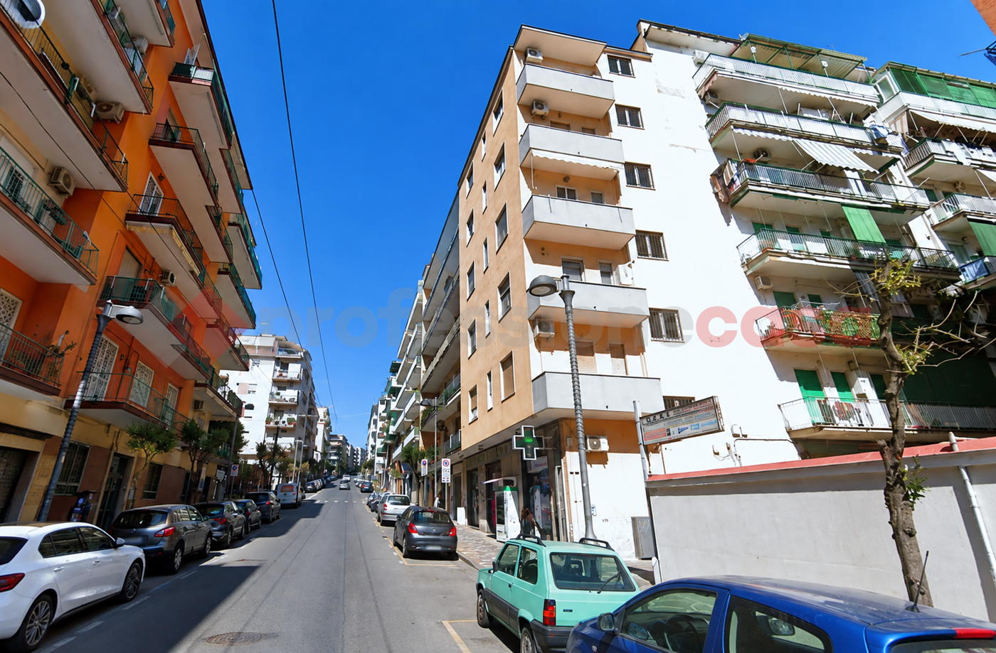 Trilocale da ristrutturare a Portici
