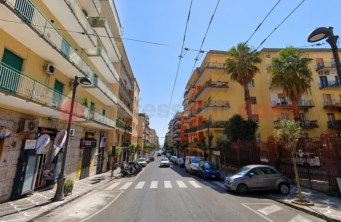 Trilocale da ristrutturare a Portici