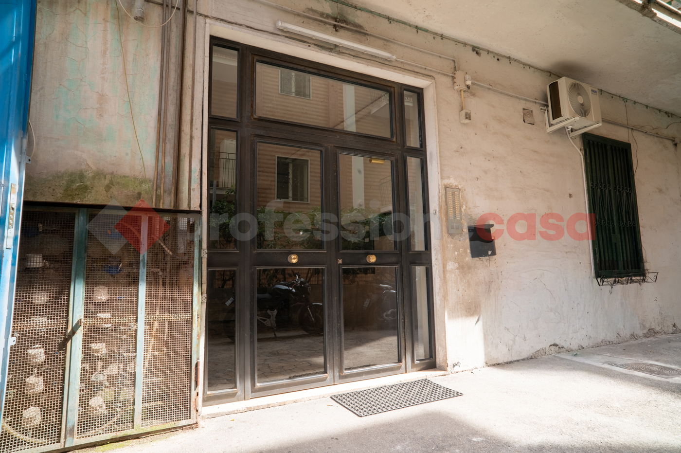 Trilocale da ristrutturare a Portici