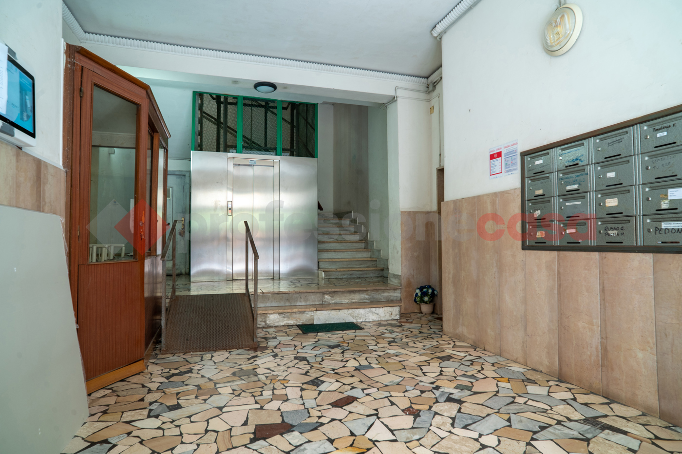 Trilocale da ristrutturare a Portici
