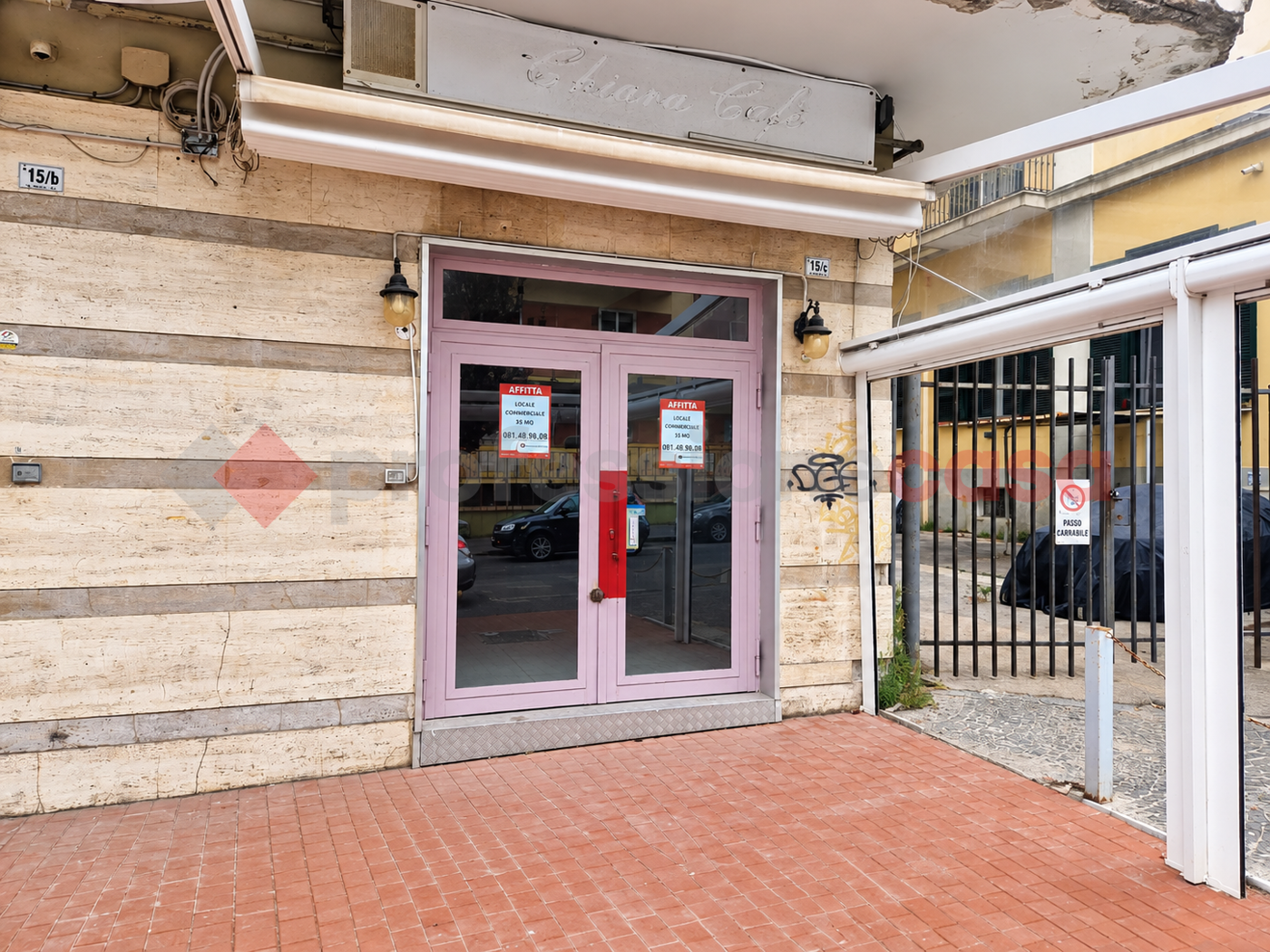 Negozio in affitto a Portici