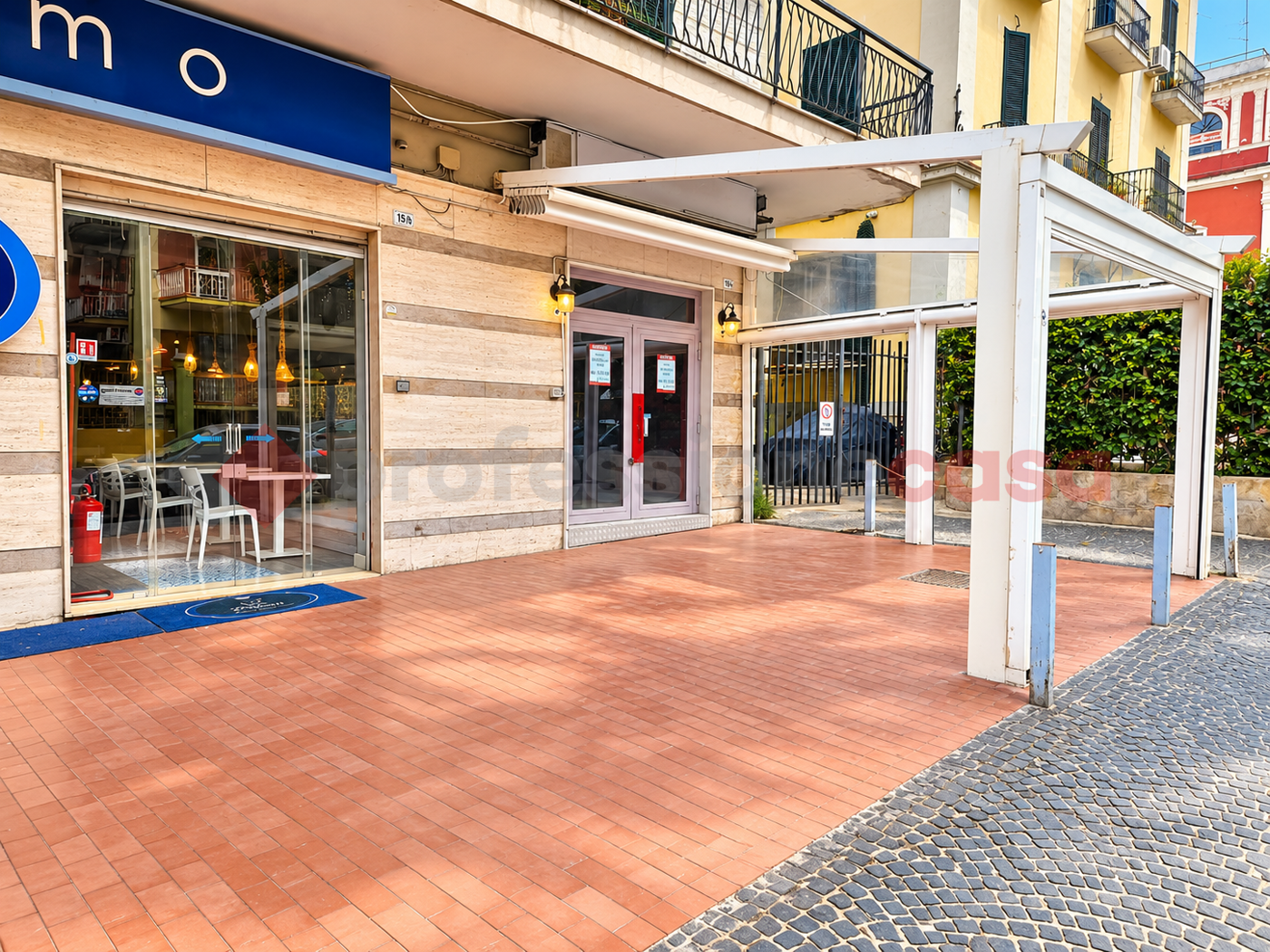 Negozio in affitto a Portici