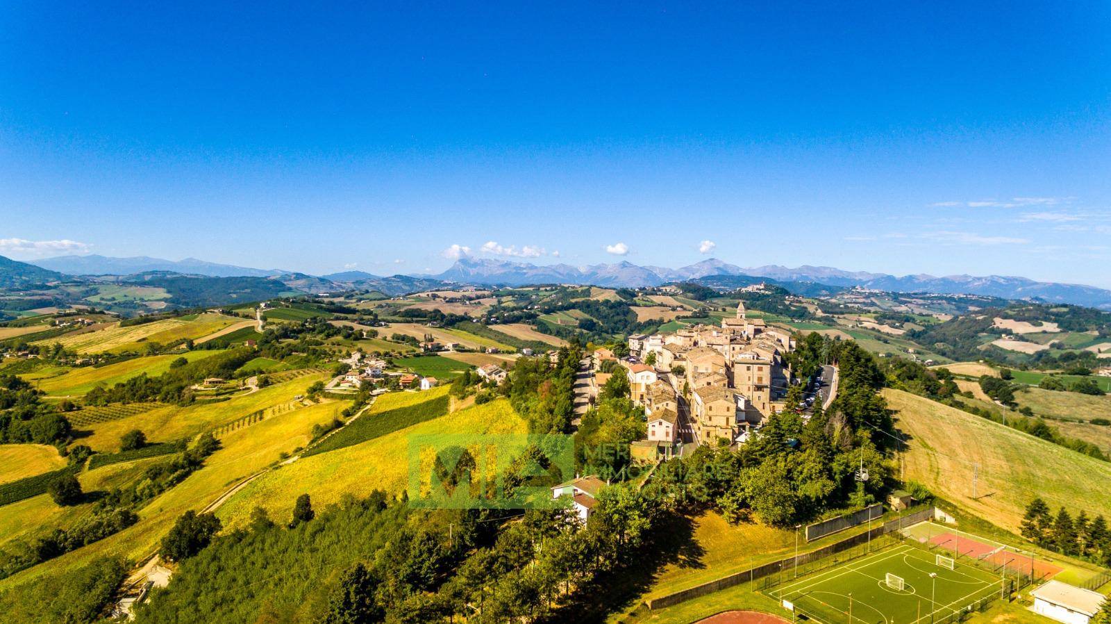 Casa singola in vendita a Monte Rinaldo, Centro