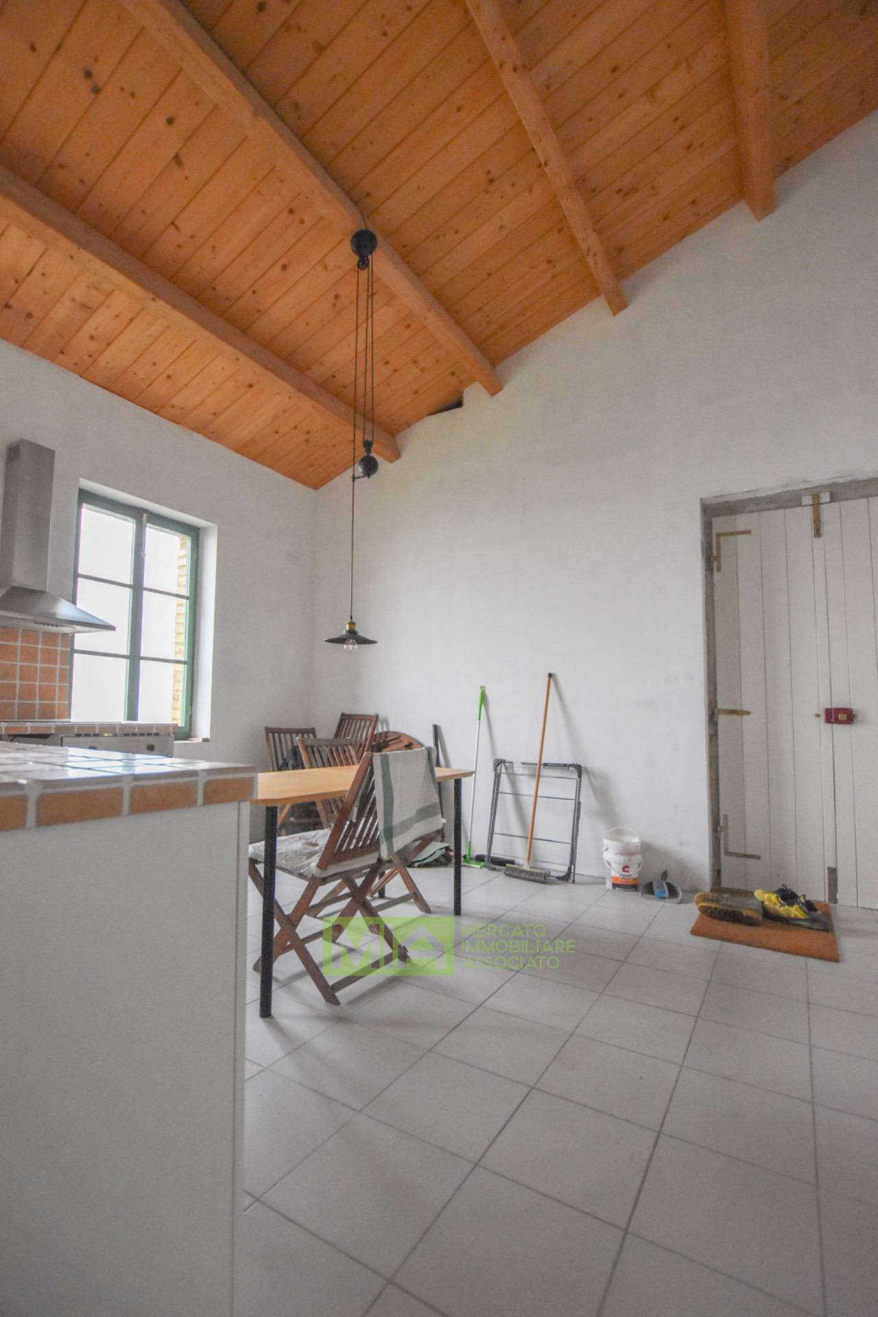 Casa colonica in vendita a Palmiano