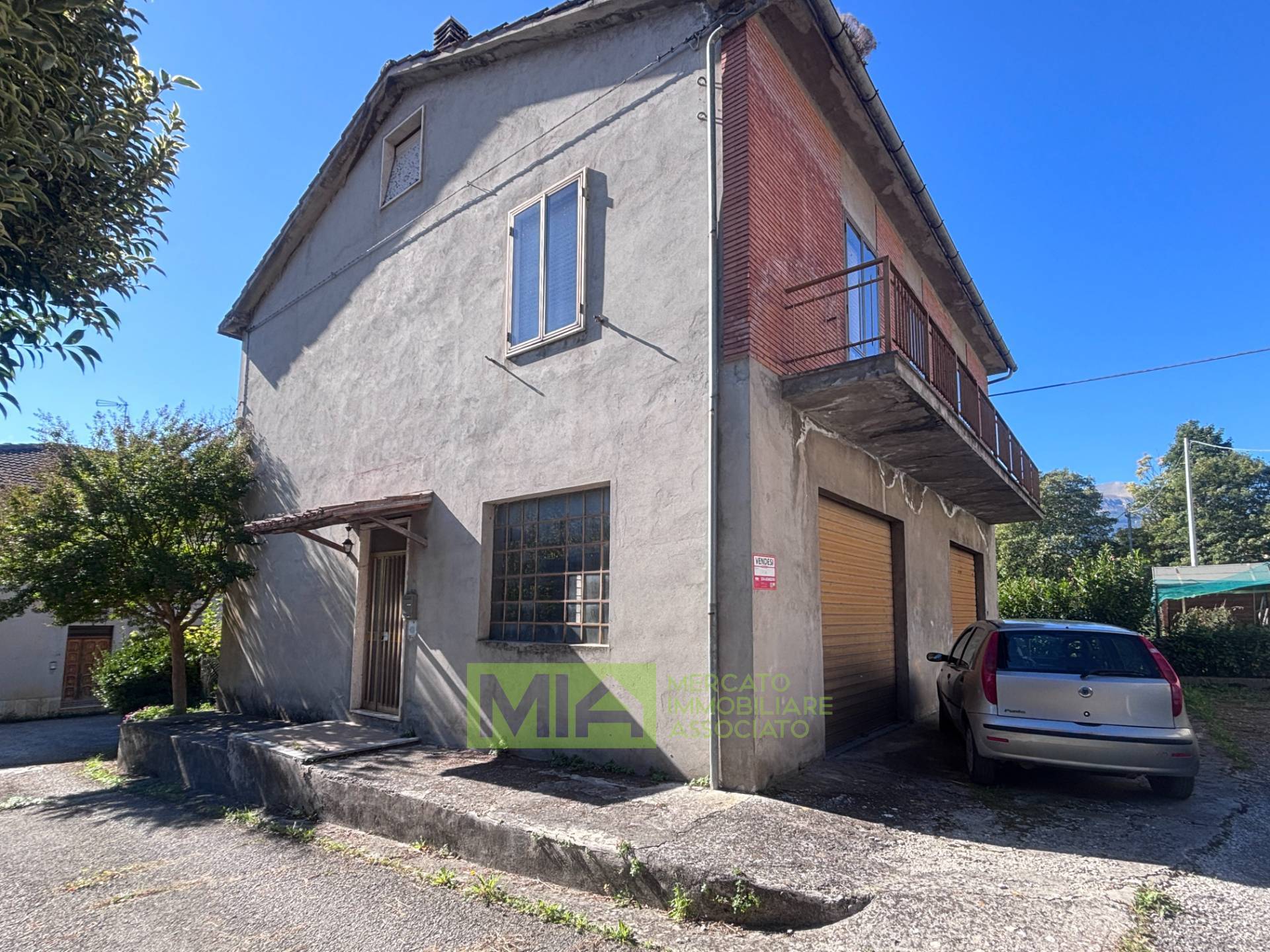 Casa singola in vendita a Amandola