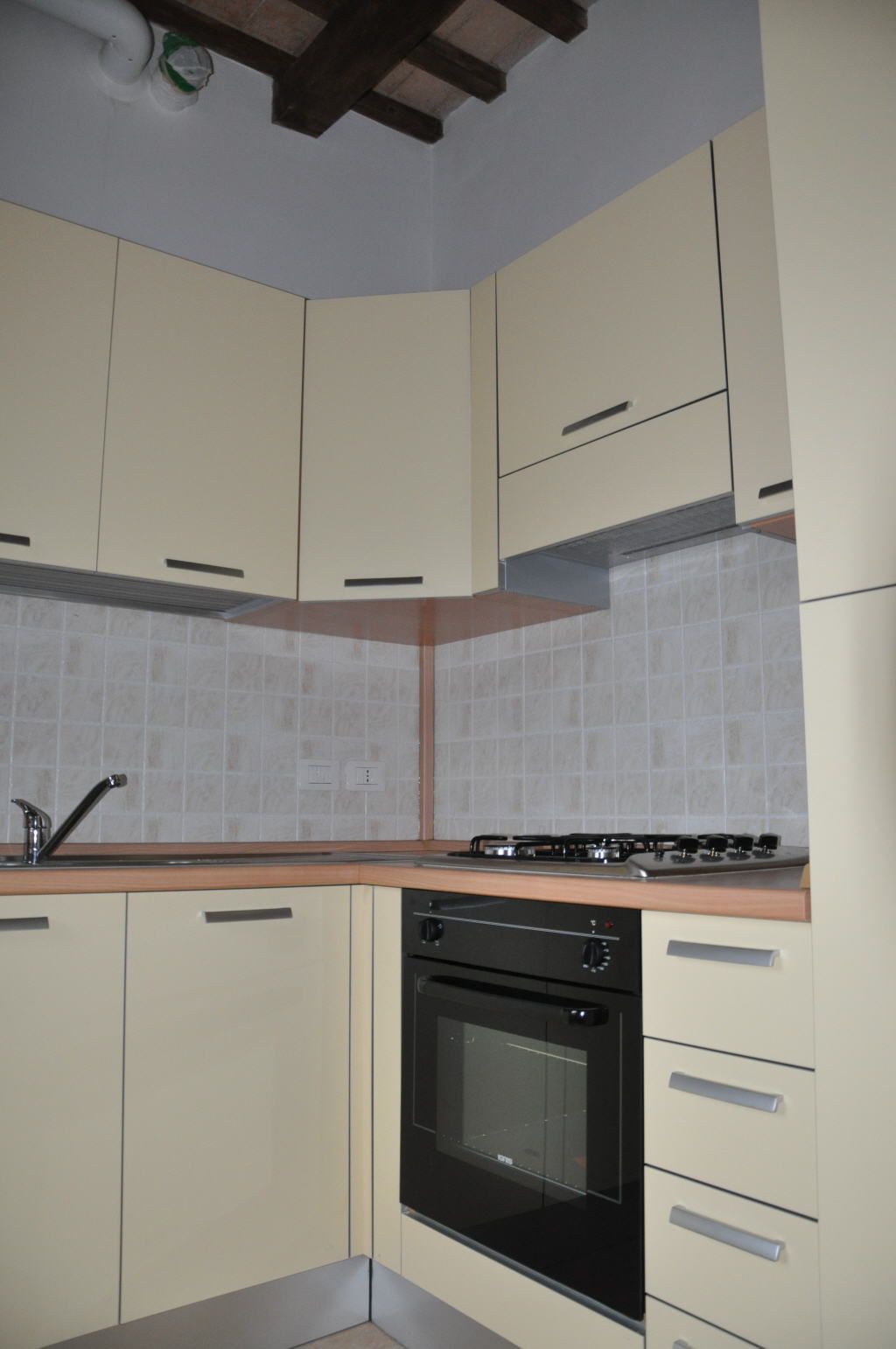 Appartamento in vendita a Comunanza, Centro